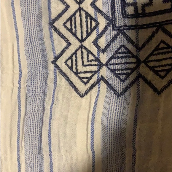 VINCE CAMUTO SUMMER TOP - Picture 4 of 6